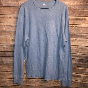 Gap thermal shirt